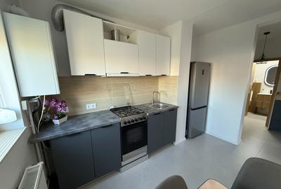 Inchiriez apartament 2 camere decomandat mobilat Complex Studen?esc - 7