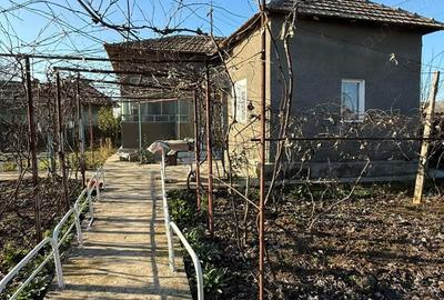 Casă cu 3 camere în Cioroboreni - 6