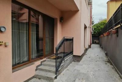 Apartament 5 Camere, 3 Băi, cu curte proprie UNIRII - 9