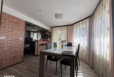 Casă cu 4 camere în Central