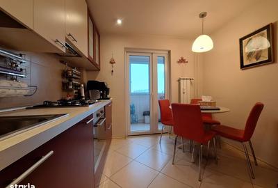 Apartament cu 3 camere decomandat, mobilat în Circumvalațiunii - 8