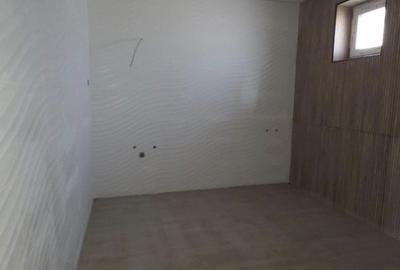 Casă cu 4 camere cu Teren 300 Mp în Lumina - 4