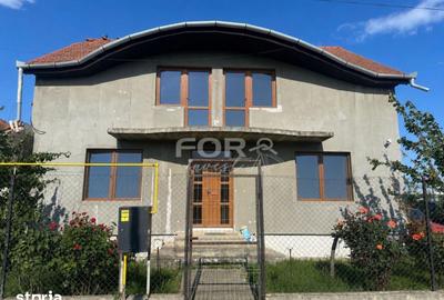Casă cu 5 camere cu Teren 522 Mp în Sântandrei - 10