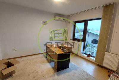 Apartament cu 3 camere decomandat, mobilat în Central - 5