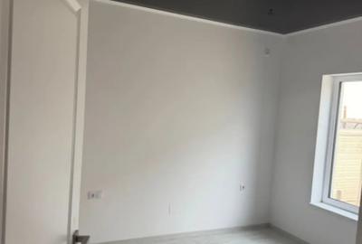 Casă cu 4 camere cu Teren 300 Mp în Malu Mare - 3