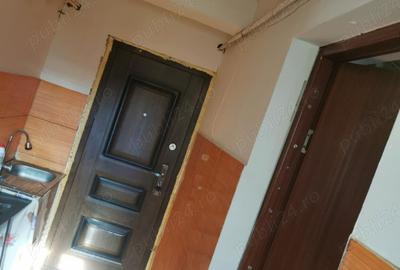 Proprietar vand apartament 3 camere - 8