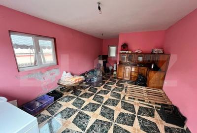 Casa semifinisata, 2 camere, 13 mp, cu spatiu comercial, zon - 3