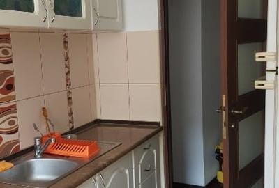 Vand apt 2 camere, 50 mp, et. 3 din 8, 5 min. Metrou Piata Muncii - 2