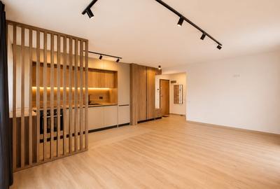 Apartament cu 2 camere semidecomandat în Tractorul - 1