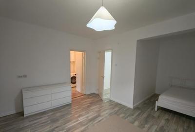 Garsonieră decomandată, mobilată în Pajura