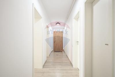 Apartament cu 3 camere decomandat, mobilat în Bartolomeu - 12