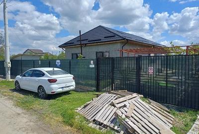 Casă cu 3 camere cu Teren 500 Mp în Postăvari