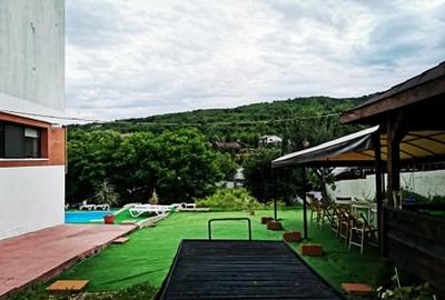 Casă cu 10 camere cu Piscina în Sărata-Monteoru - 3
