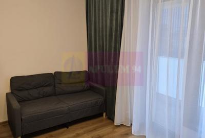 Garsonieră decomandată în Central