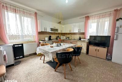 Casă cu 6 camere cu Teren 1650 Mp în Central - 7