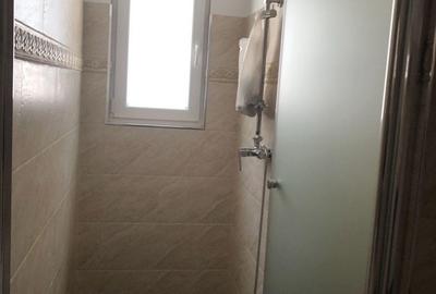 Inchiriem spatii comerciale de peste 100 mp - 1