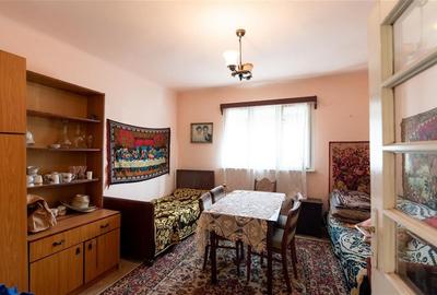 Casă individuală cu 4 camere în Hidișelu de Jos