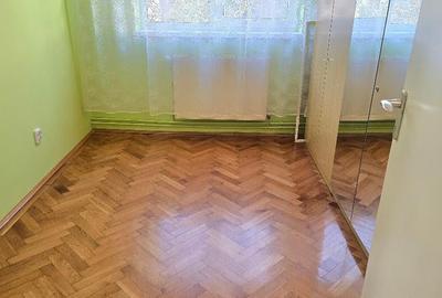 Vand sau inchiriez apartament 4 camere in Deva, Pieta Centrala, et. 3 - 3