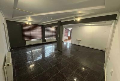 Spațiu comercial, de 180 mp, în Valu lui Traian