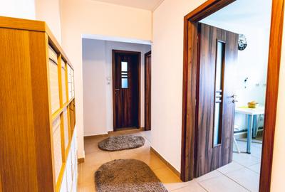 Decebal ,Calea Calarasilor  ,  3 minute metrou Piata Muncii - 40