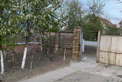 Casă cu Teren 1300 Mp în Central - 3