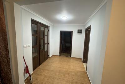 Casă cu 4 camere în Central - 3
