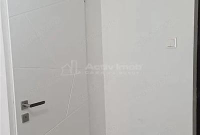 Garsonieră decomandată în Astra