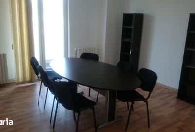 Casă cu 4 camere cu Teren 100 Mp în Central - 3