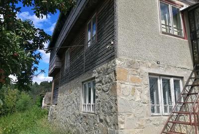 Casa ?i teren in Secaria - 1