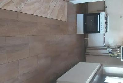 Casă cu 5 camere cu Teren 711 Mp în Vladimirescu - 1