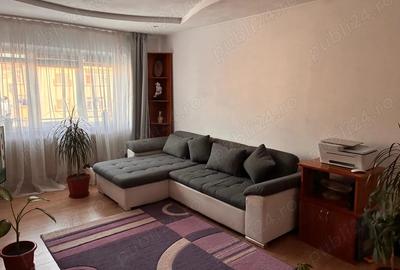 Apartament cu 3 camere decomandat în Central - 6