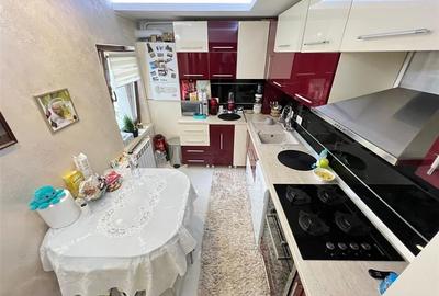 Apartament 3 camere, etaj 2, zona Centrala - Piata - Independentei - 5