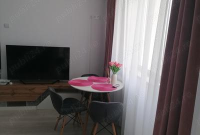 Inchiriez apartament 2 camere semidecomandat zona Tomis Nord - 2