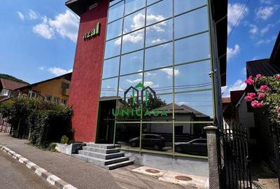 Spatiu de inchiriat /152 mp - 9