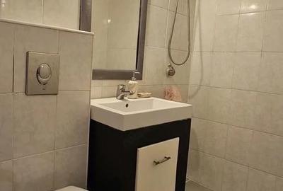 Garsonieră decomandată în Gării
