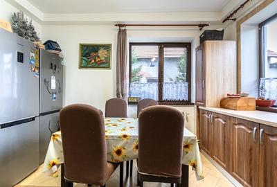 Casă individuală cu 8 camere cu Garaj în Ozun - 11