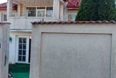 Casă cu 4 camere cu Teren 80 Mp în Central - 3