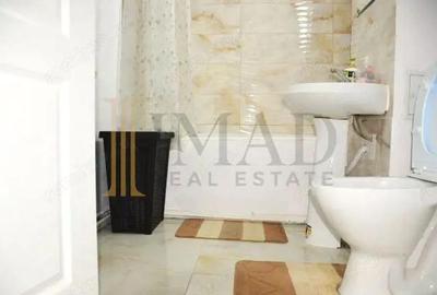 Apartament cu 2 camere în Micro 11