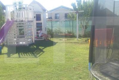 Casă cu 4 camere cu Teren 645 Mp în Moșnița Nouă