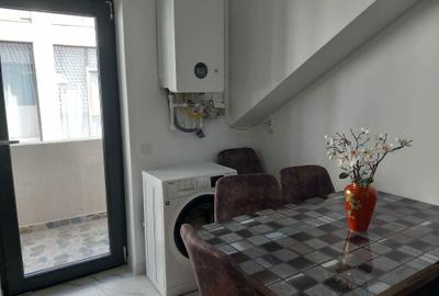 Apartament cu 2 camere decomandat în Exterior Vest