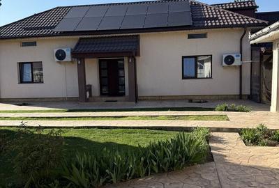Casă cu 3 camere decomandat în Cordun - 4