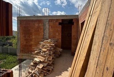 Duplex cu 4 camere cu Canalizare în Dumbrăvița - 14