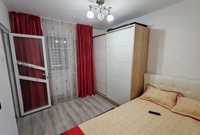 Apartament cu 3 camere semidecomandat în Central - 3