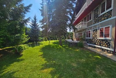 Casă cu 6 camere cu Teren 1632 Mp în Albești - 11