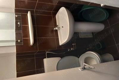 Vand in ora?ul Bumbe?ti Jiu apartament cu 3 camere, decomandat, etaj 2. - 2