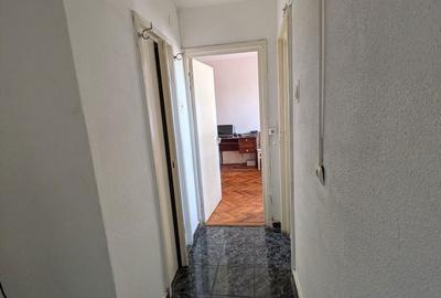 Apartament cu 2 camere decomandat în Calea București - 5