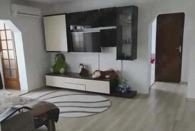 Apartament cu 3 camere semidecomandat în Micro 16 - 4