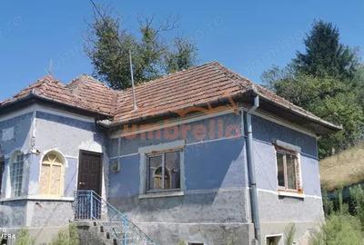 De vanzare casa si grajd +3000m2 teren livada in Sumurducu - Sanpaul - 2