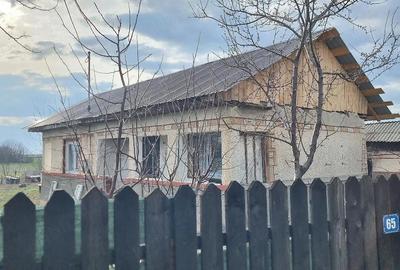 Casă cu 2 camere cu Teren 1200 Mp în Sălciile - 5