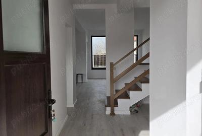 Casă în Sânpetru